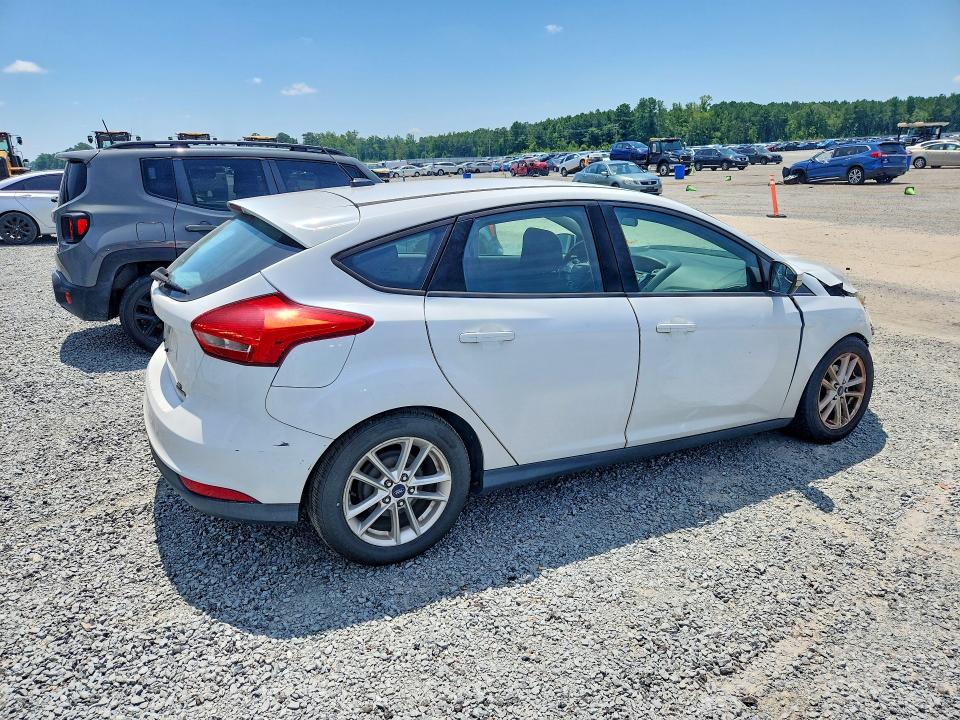 Photo 3 from auction – 2016 FORD FOCUS with VIN 1FADP3K23GL313586