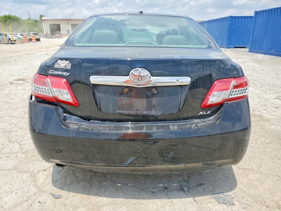Photo 6 from auction – 2011 TOYOTA CAMRY with VIN 4T1BK3EKXBU125061