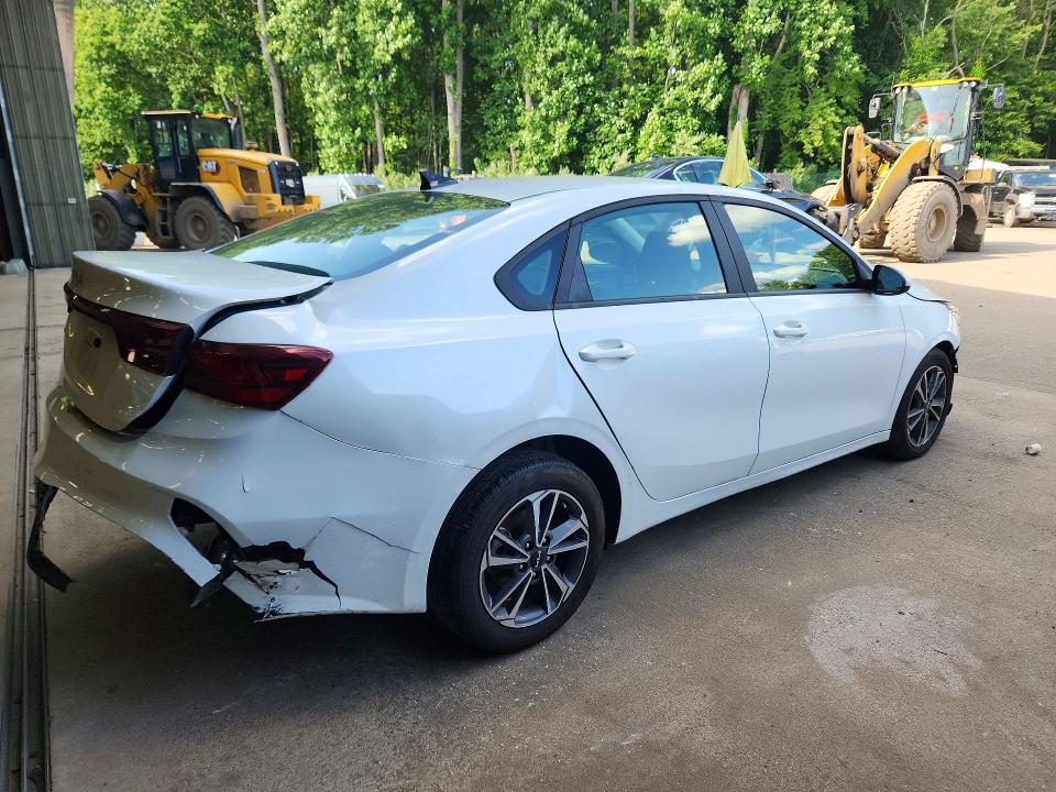 Photo 3 from auction – 2024 KIA FORTE with VIN 3KPF24AD0RE756462