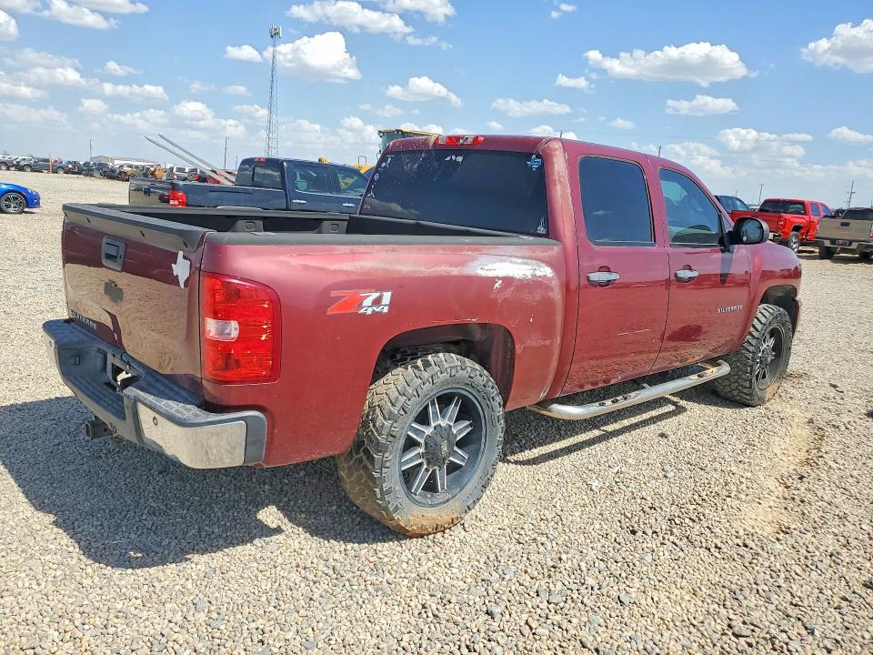 Photo 3 from auction – 2013 CHEVROLET SILVERADO with VIN 3GCPKSE72DG215987