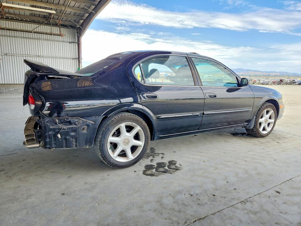 Photo 3 from auction – 2000 NISSAN MAXIMA with VIN JN1CA31A3YT223942