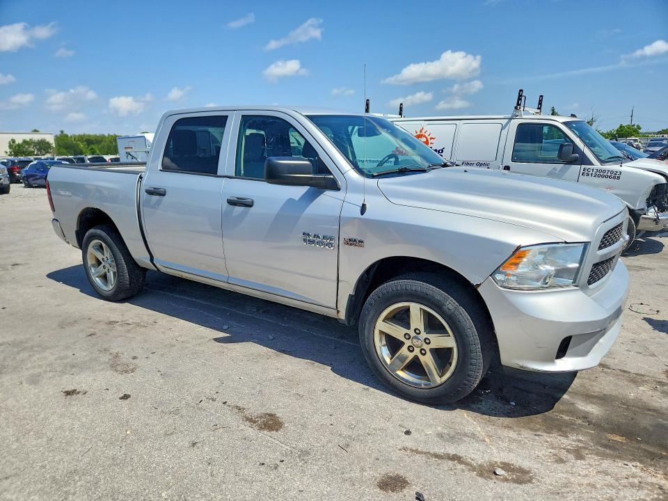 Photo 4 from auction – 2014 RAM 1500 with VIN 1C6RR7KT2ES466903