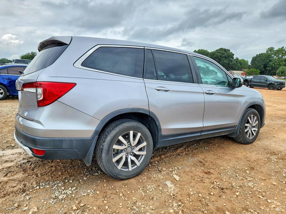 Photo 3 from auction – 2020 HONDA PILOT with VIN 5FNYF5H45LB004721