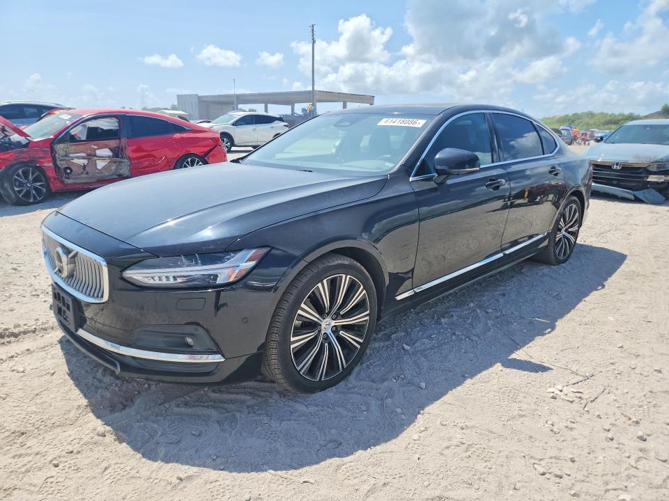 2023 VOLVO S90