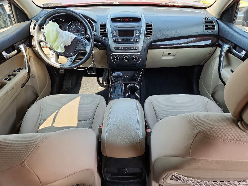 Photo 8 from auction – 2014 KIA SORENTO with VIN 5XYKT3A69EG513513