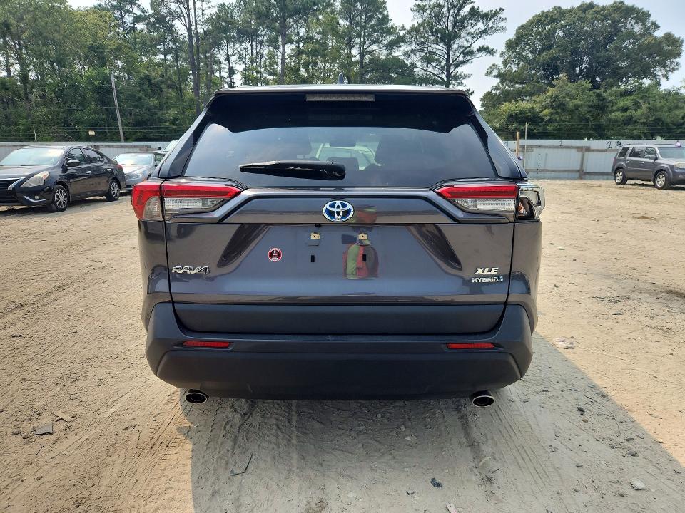 Photo 6 from auction – 2021 TOYOTA RAV4 with VIN JTMRWRFV4MD124543