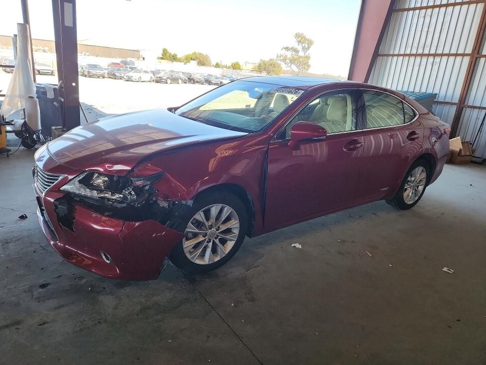 LEXUS ES 2013 with VIN JTHBW1GG9D2030879 - Photo from auction