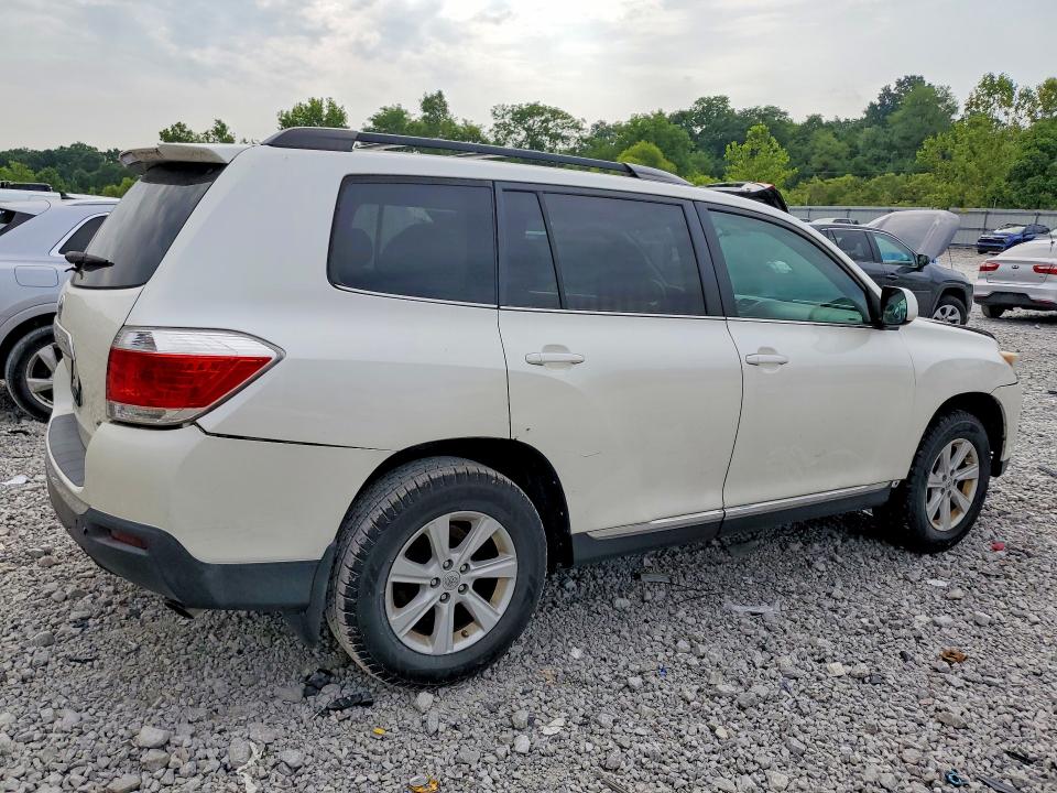 صورة رقم 3 من المزاد - 2013 TOYOTA HIGHLANDER مع VIN 5TDBK3EH5DS245284