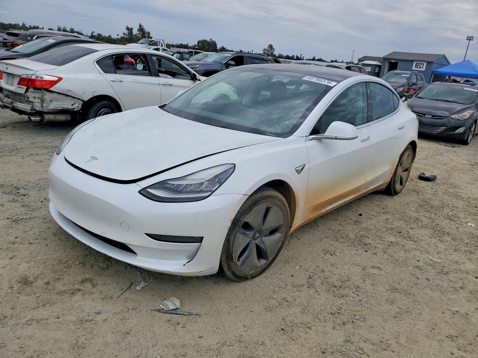 TESLA MODEL 3 2020 с VIN 5YJ3E1EB4LF741675 - Снимка от търг
