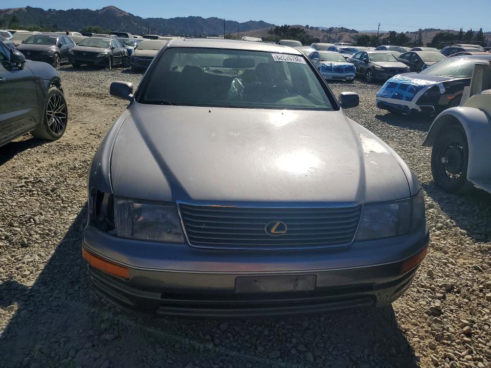 Photo 5 from auction – 1995 LEXUS LS with VIN JT8UF22E5S0020525