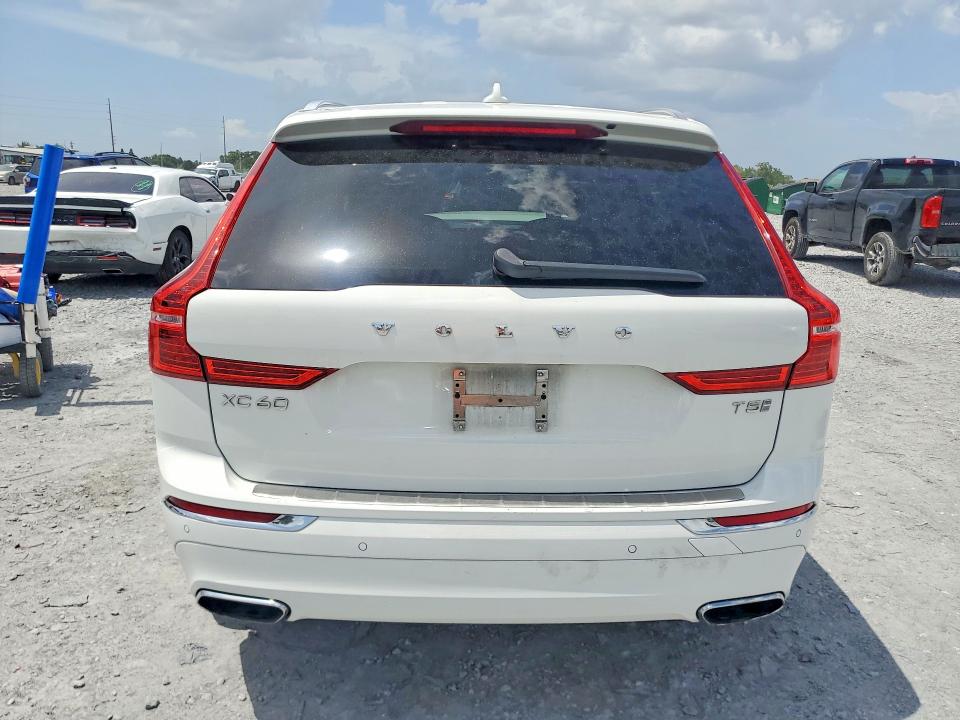 Photo 6 from auction – 2020 VOLVO XC60 with VIN YV4102DL7L1565247