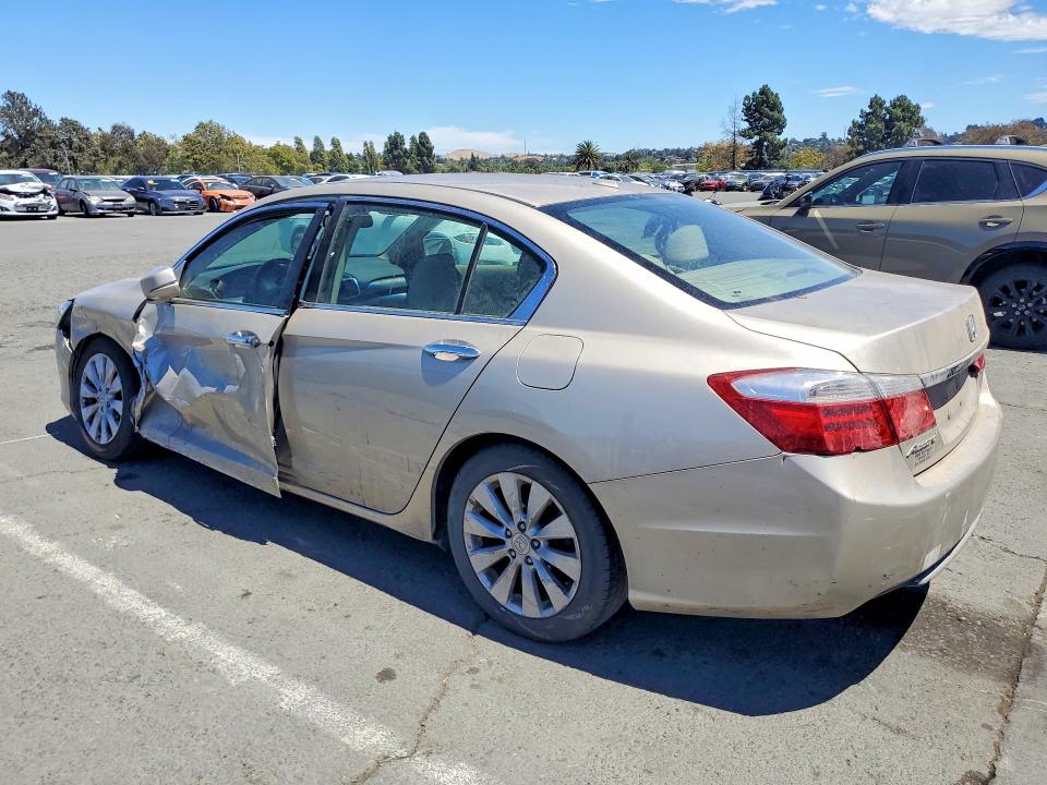 Photo 2 from auction – 2013 HONDA ACCORD with VIN 1HGCR2F81DA173183