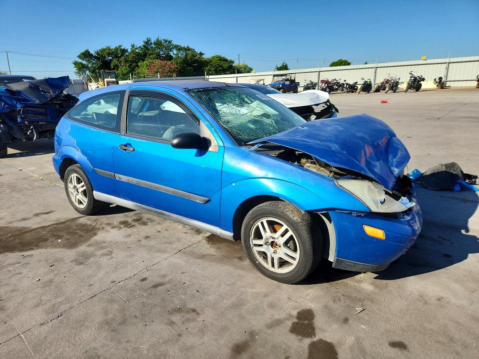 Photo 4 from auction – 2000 FORD FOCUS with VIN 3FAFP3132YR180910