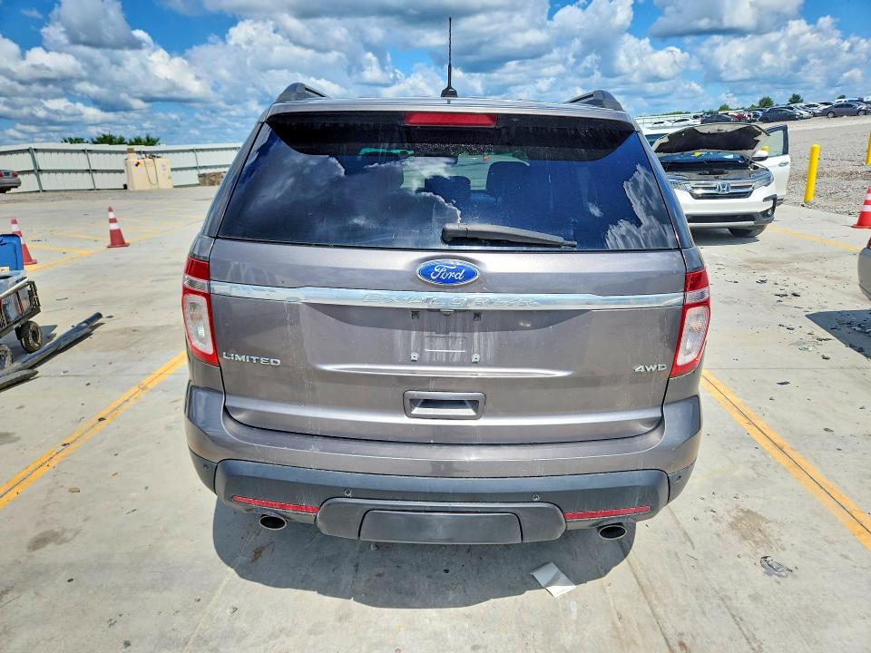 Photo 6 from auction – 2011 FORD EXPLORER with VIN 1FMHK8F8XBGA46059