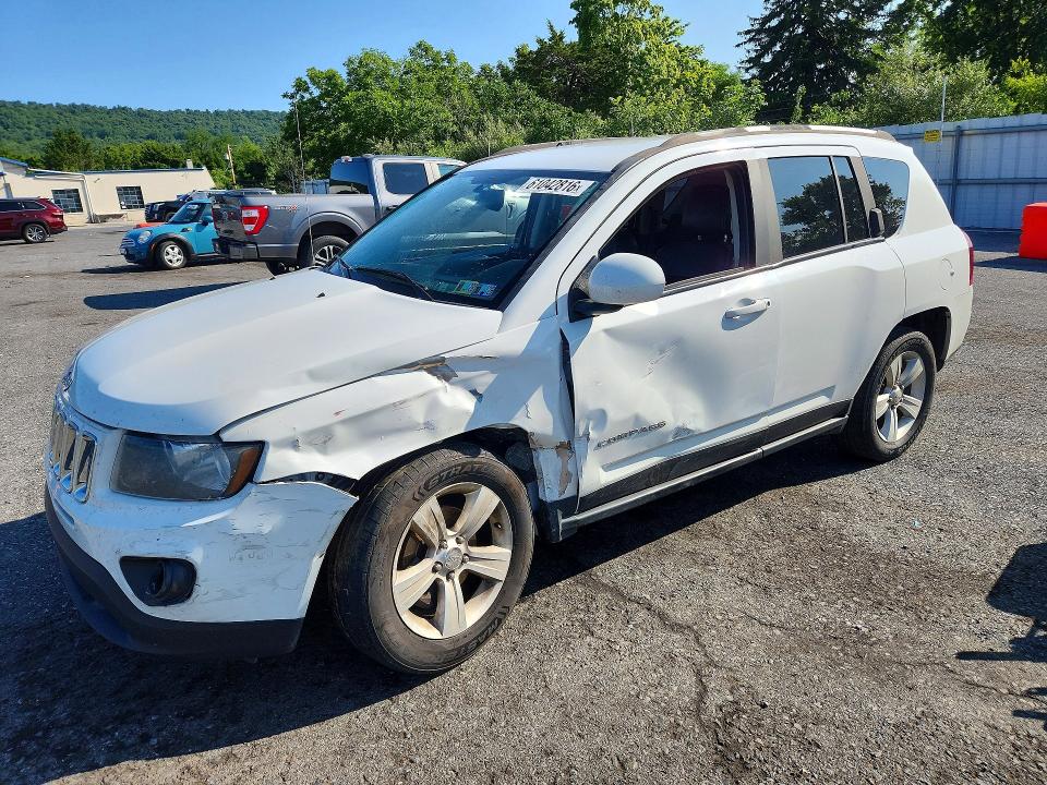Снимка 1 от търг – 2016 JEEP COMPASS с VIN 1C4NJDEB4GD690942