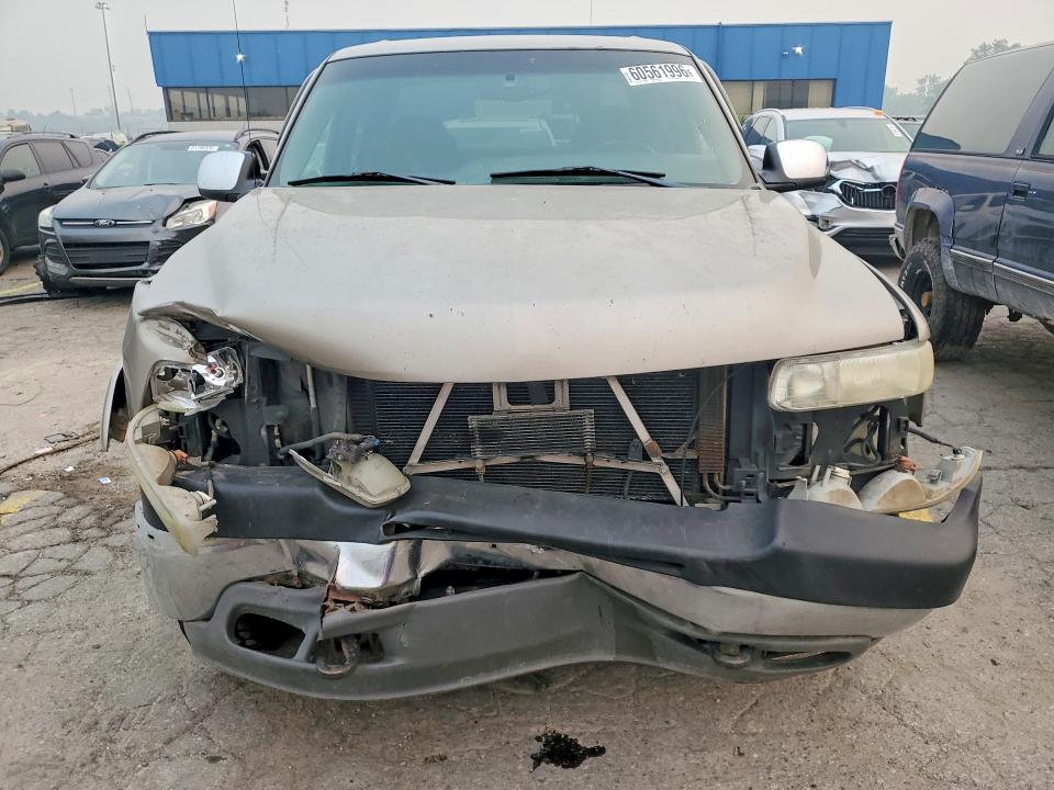 Photo 5 from auction – 2002 CHEVROLET SILVERADO with VIN 1GCHK23UX2F113879