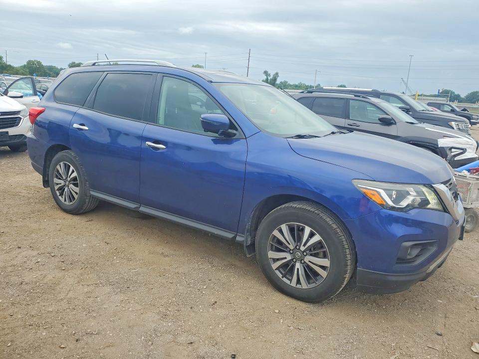 Photo 4 from auction – 2017 NISSAN PATHFINDER with VIN 5N1DR2MM4HC611915