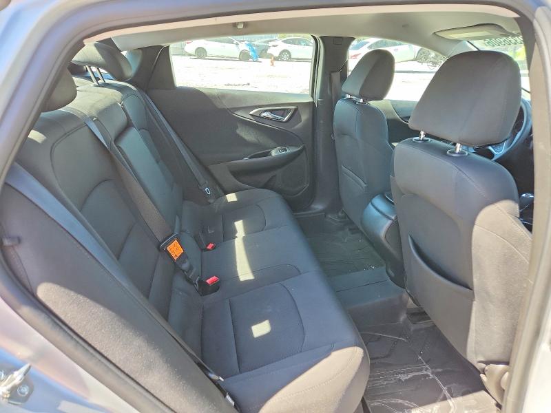 Photo 10 from auction – 2018 CHEVROLET MALIBU with VIN 1G1ZB5ST9JF277601
