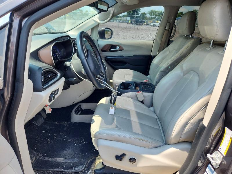 Photo 7 from auction – 2017 CHRYSLER PACIFICA with VIN 2C4RC1BG6HR771840