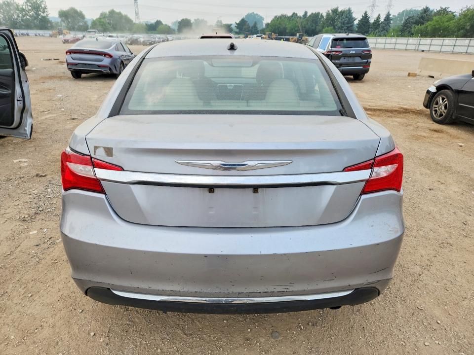Photo 6 from auction – 2014 CHRYSLER 200 with VIN 1C3CCBAB0EN122128