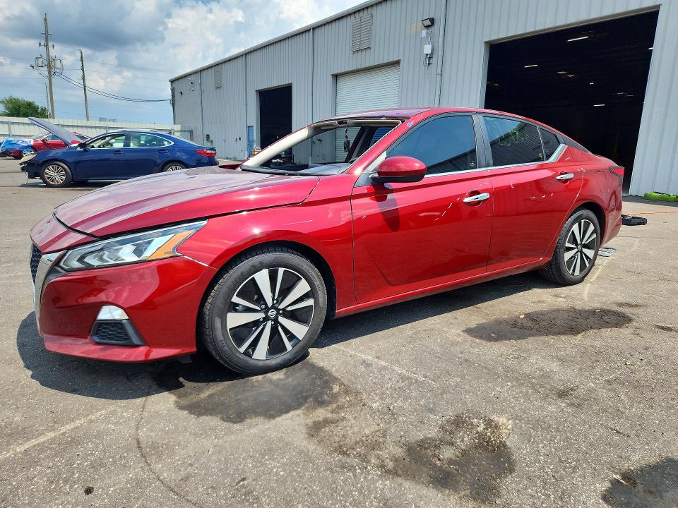 Photo 1 from auction – 2022 NISSAN ALTIMA with VIN 1N4BL4DV1NN331876