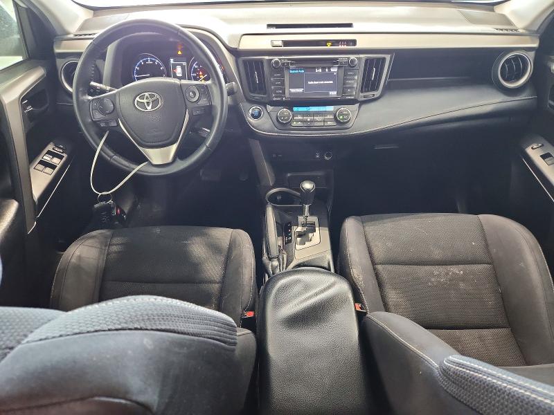 Photo 8 from auction – 2018 TOYOTA RAV4 with VIN 2T3RFREV6JW721242