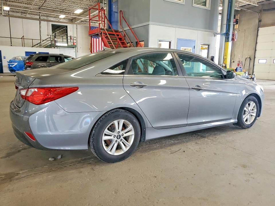 Photo 3 from auction – 2014 HYUNDAI SONATA with VIN 5NPEB4AC6EH860589