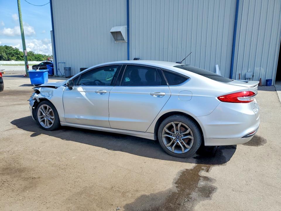 Zdjęcie 2 z aukcji – 2017 FORD FUSION z VIN 3FA6P0HD6HR393100