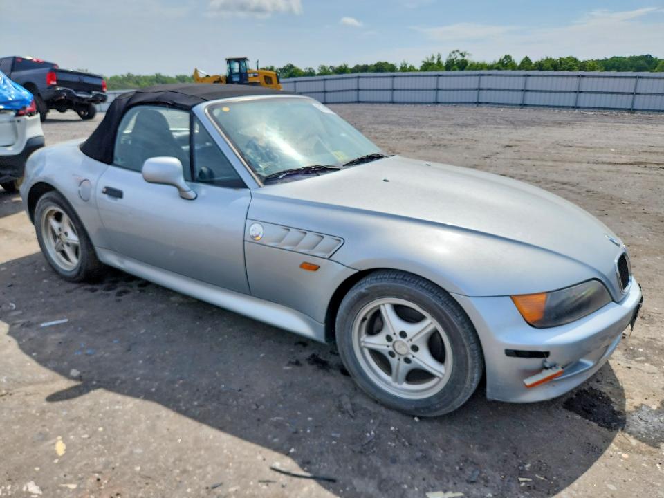 Photo 4 from auction – 1998 BMW Z3 with VIN 4USCH7336WLD16916