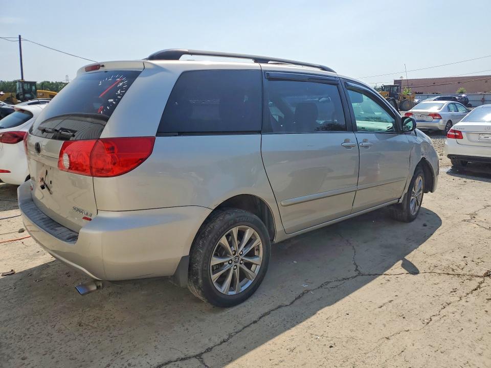 Photo 3 from auction – 2006 TOYOTA SIENNA with VIN 5TDBA23C76S069474