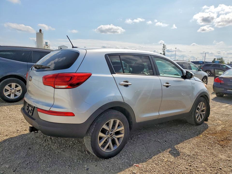 Foto 3 de la subasta – 2016 KIA SPORTAGE con VIN KNDPBCAC9G7867529