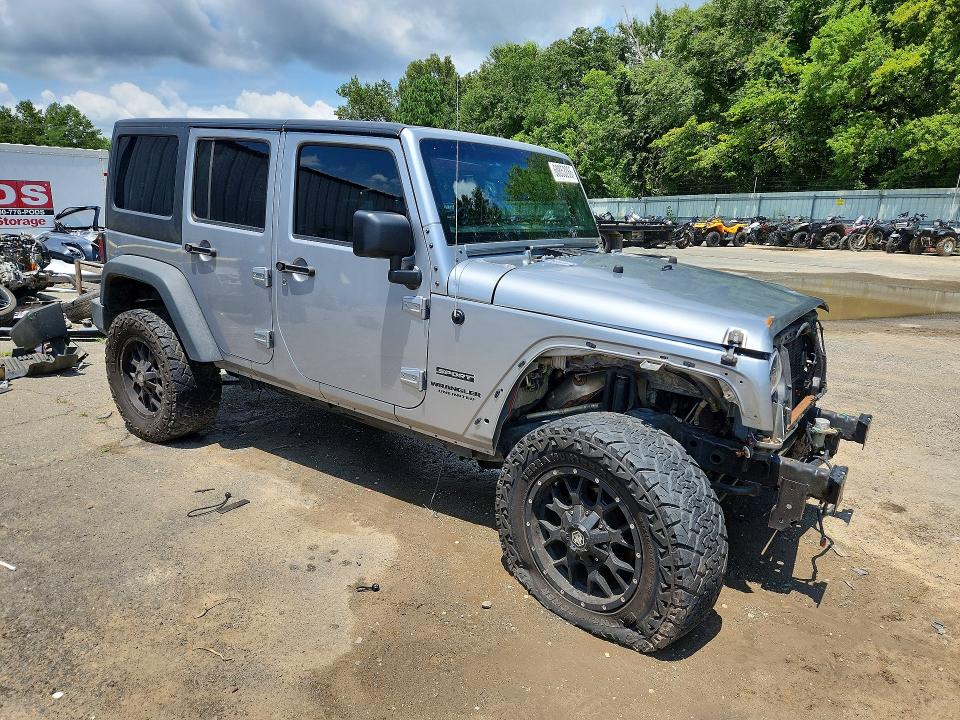 Photo 4 from auction – 2017 JEEP WRANGLER UNLIMITED with VIN 1C4BJWDG2HL649325