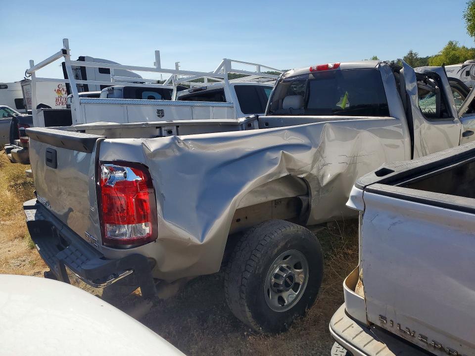 Photo 3 from auction – 2009 GMC SIERRA with VIN 1GTHK89689E142180