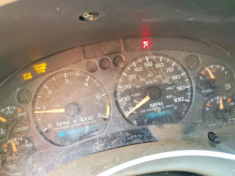 Photo 9 from auction – 2002 CHEVROLET BLAZER with VIN 1GNDT13W52K154281
