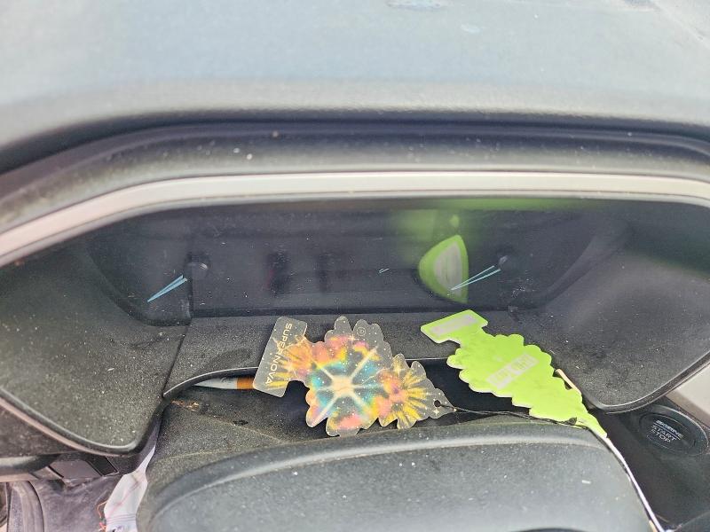 Photo 9 from auction – 2020 FORD ESCAPE with VIN 1FMCU0G67LUA10108