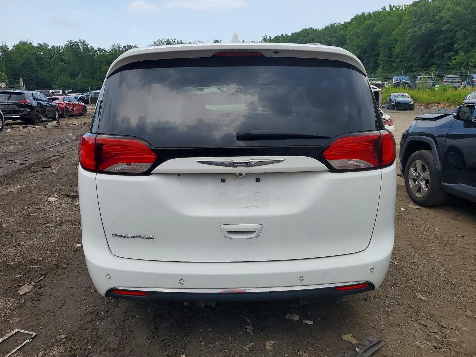 Photo 6 from auction – 2019 CHRYSLER PACIFICA with VIN 2C4RC1BG2KR597286