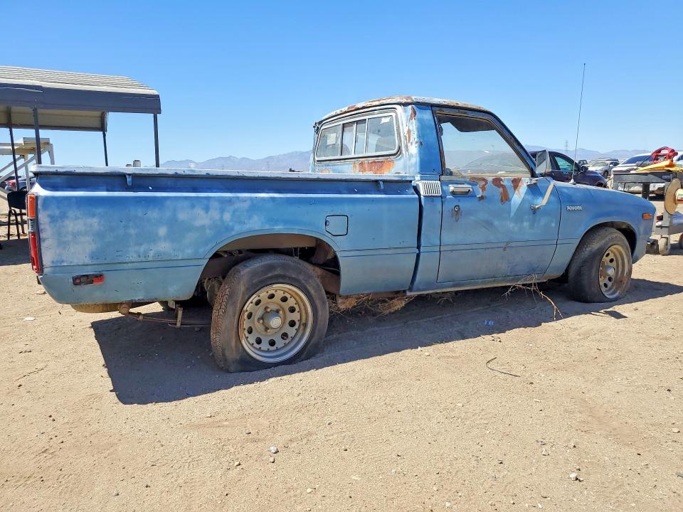 Photo 3 from auction – 1982 TOYOTA PICKUP with VIN JT4RN34R4C0048821