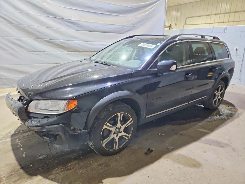 2014 VOLVO XC70