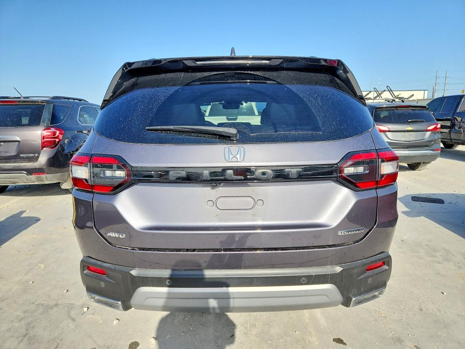 Photo 6 from auction – 2023 HONDA PILOT with VIN 5FNYG1H76PB044859