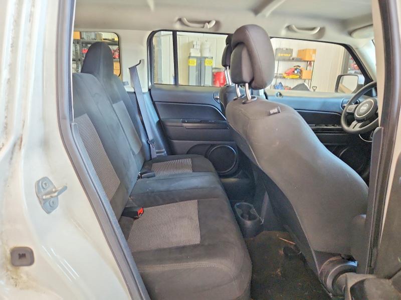 Photo 11 from auction – 2016 JEEP PATRIOT with VIN 1C4NJPBA2GD743506