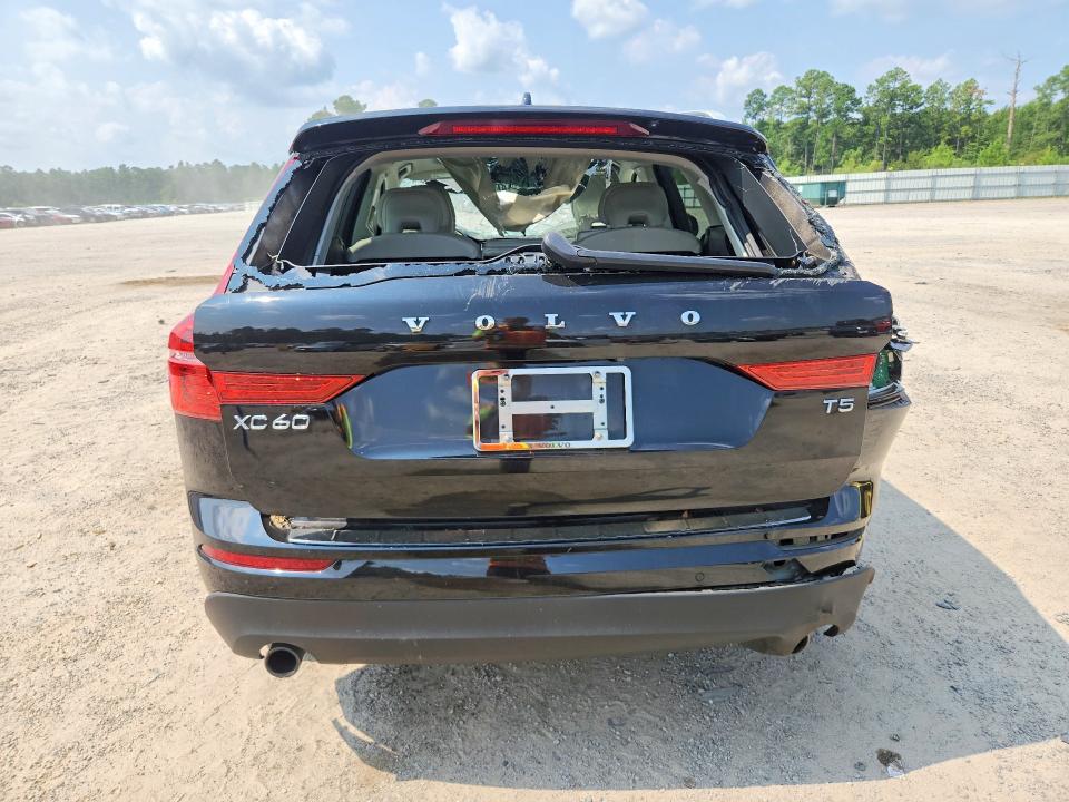 Photo 6 from auction – 2021 VOLVO XC60 with VIN YV4102DK6M1886835