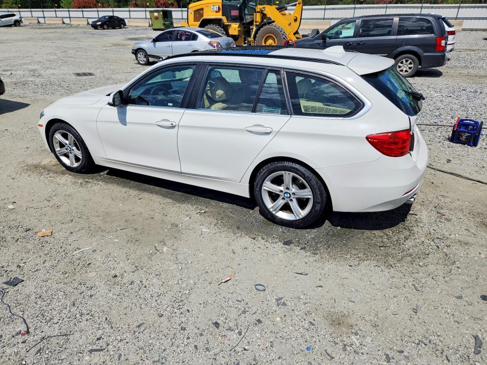 Photo 2 from auction – 2015 BMW 328 with VIN WBA3G7C55FK481317