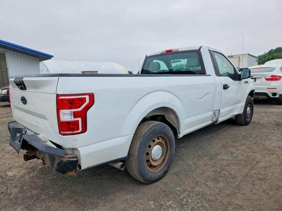 Photo 3 from auction – 2019 FORD F150 with VIN 1FTMF1CB2KKF06262