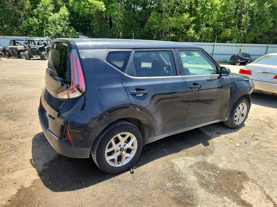 Photo 3 from auction – 2023 KIA SOUL with VIN KNDJ23AUXP7841147
