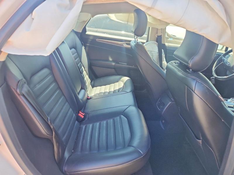 Foto 10 de la subasta – 2017 FORD FUSION con VIN 3FA6P0HD7HR228396