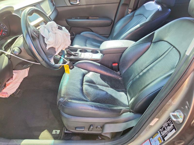 Photo 7 from auction – 2018 KIA OPTIMA with VIN 5XXGU4L33JG187217