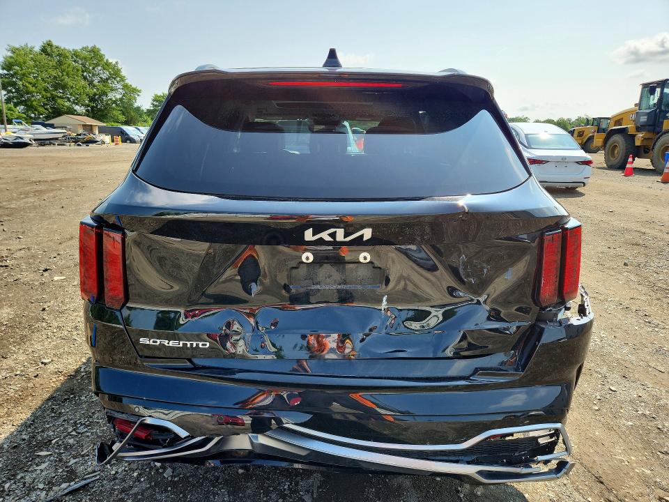 Photo 6 from auction – 2023 KIA SORENTO with VIN 5XYRL4LC5PG251970