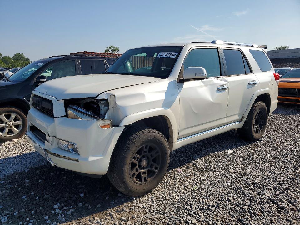 TOYOTA 4RUNNER 2010 with VIN JTEZU5JR2A5000152 - Photo from auction