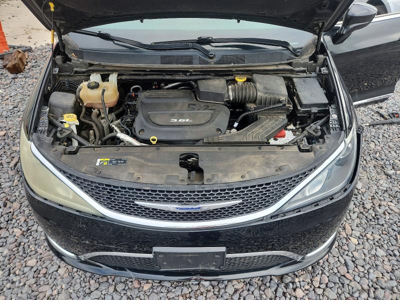 Photo 12 from auction – 2018 CHRYSLER PACIFICA with VIN 2C4RC1EGXJR291821