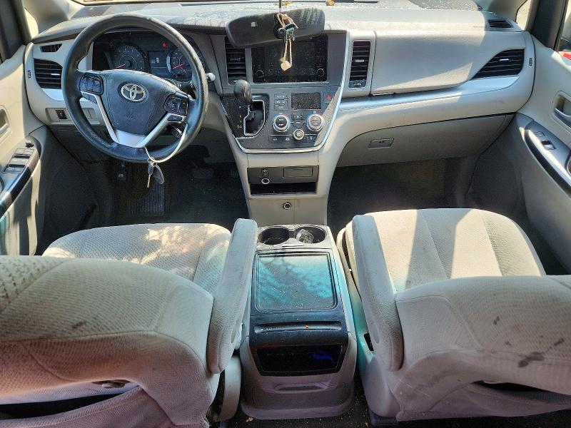 Photo 8 from auction – 2015 TOYOTA SIENNA with VIN 5TDJK3DC3FS123298